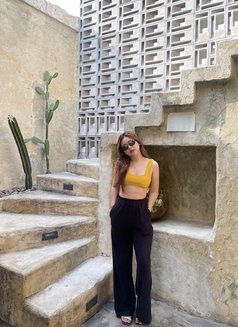 Della - escort in Jakarta Photo 7 of 8