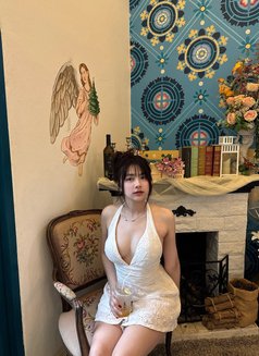 Della - escort in Jakarta Photo 4 of 4