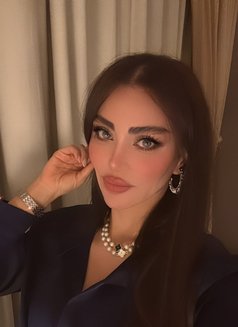 Delnaz - escort in Muscat Photo 1 of 7