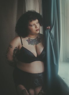 Delphine Dubois - escort in London Photo 12 of 14