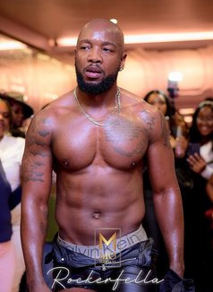 Delux - Male escort in Johannesburg Photo 1 of 9