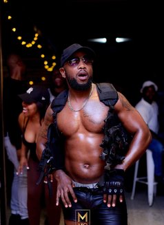 Delux - Male escort in Johannesburg Photo 2 of 9