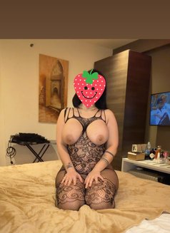 Delvin - escort in Muscat Photo 19 of 20