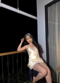 Dely - escort in Mauritius Photo 4 of 7