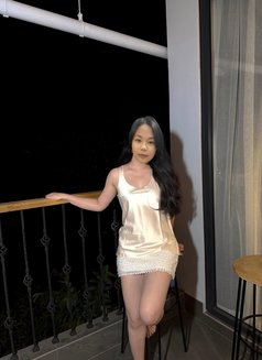 Dely - escort in Mauritius Photo 7 of 7