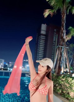 Demi - escort in Seoul Photo 14 of 14