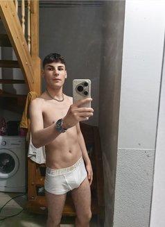 Demir Young Top 21cm Dick check original - Male escort in İstanbul Photo 20 of 20