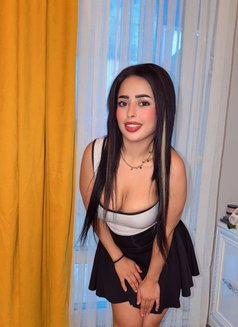 Dena - escort in İstanbul Photo 5 of 11