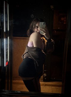 Deni Yagusis - Transsexual escort in İstanbul Photo 3 of 4