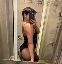 Deni̇z New Boy - Male escort in İstanbul