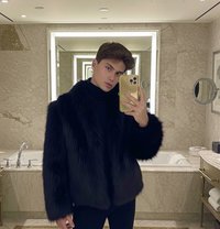 Deni̇z New Boy - Male escort in İstanbul