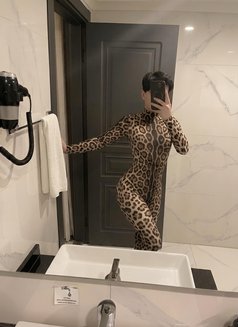 Deni̇z - Male escort in İstanbul Photo 9 of 9