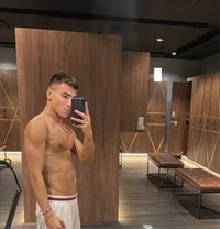 Deniroo - Acompañantes masculino in Dubai