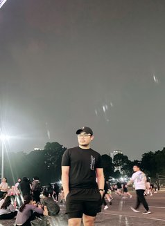 Denis - Male escort in Bali Photo 1 of 4