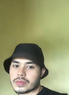 Denis - Male escort in Bali Photo 4 of 4