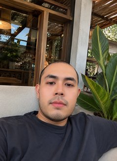 Denis - Male escort in Jakarta Photo 2 of 3