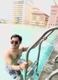 Denis - Male escort in Jakarta Photo 3 of 3