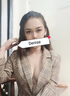 Denise - escort in Manila Photo 1 of 6