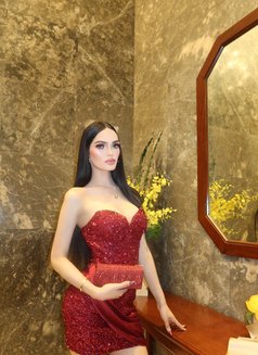 Denise Henderson - Transsexual escort in Manila Photo 14 of 14