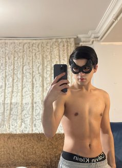 Deniz - Male escort in İstanbul Photo 4 of 6