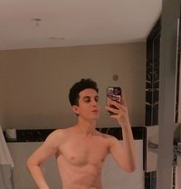 Deniz Duman - Male escort in İstanbul