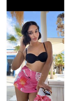 Deniz - Transsexual escort in Dubai Photo 23 of 24