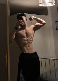 DENİZİSTANBULVIPXXL - Male escort in İstanbul Photo 5 of 6