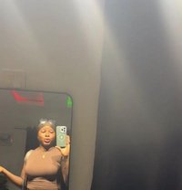 Denny - escort in Okinawa Island