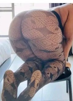 Denz - escort in Cairo Photo 2 of 4