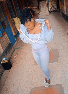 Deon - escort in Nairobi Photo 3 of 4