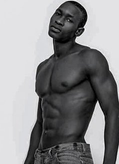 Dert - Acompañantes masculino in Nairobi Photo 3 of 3
