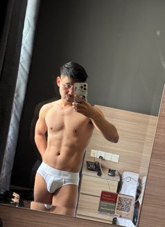 Deryl Here - Male escort in Bali Photo 6 of 6