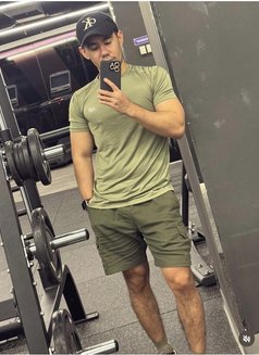 Deryl Here - Male escort in Bali Photo 3 of 6