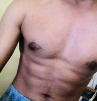 Desh - Acompañantes masculino in Colombo