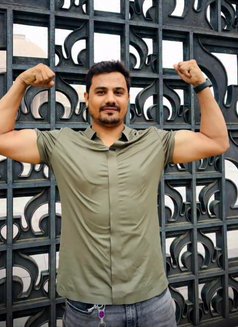 Asif khan - Masajista in New Delhi Photo 1 of 6