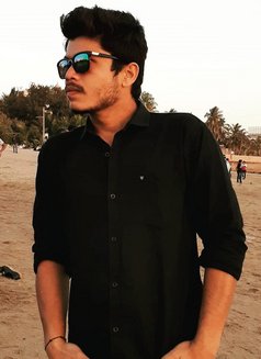 Desi Billa - Male escort in Dubai Photo 1 of 5