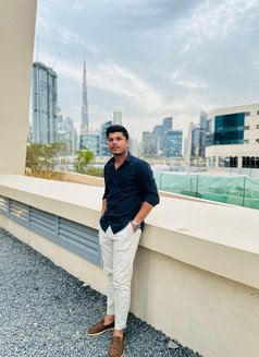 Desi Billa - Male escort in Dubai Photo 3 of 5