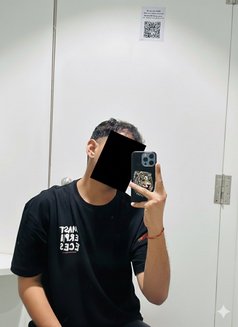 Desi Dog - Male escort in Chennai Photo 1 of 2