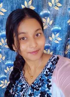 Desi girl Cam session 24/7 and meet - escort in Bangalore Photo 2 of 2