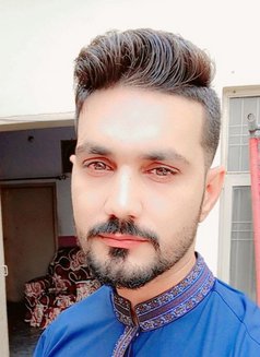 Desi Lust - Male escort in Lahore Photo 3 of 6