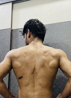 Desiboy Sameer - Male escort in Dubai Photo 5 of 5
