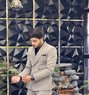 Desibull8 - Acompañantes masculino in New Delhi Photo 1 of 3