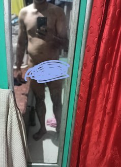 Desicock - Acompañantes masculino in Mumbai Photo 2 of 2