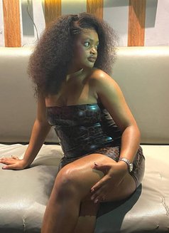 Desiree - escort in Dubai Photo 3 of 5