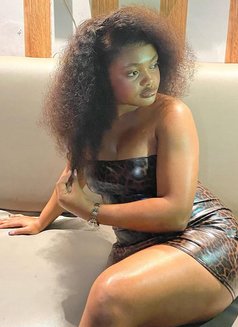 Desiree - escort in Dubai Photo 4 of 5
