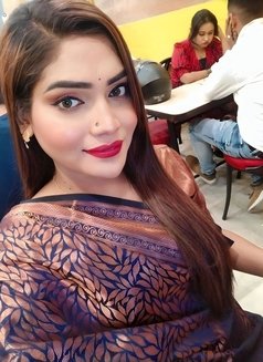 Desirequeen - Acompañantes transexual in Bangalore Photo 15 of 21