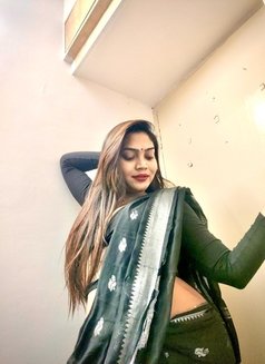 Desirequeen - Acompañantes transexual in Bangalore Photo 16 of 21