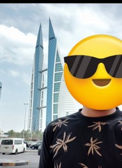 Desmon - Male escort in Al Manama Photo 1 of 2