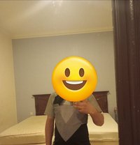 Desmon - Male escort in Al Manama
