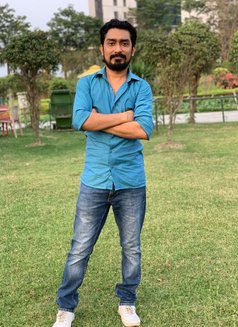 Dev - Acompañantes masculino in Guwahati Photo 2 of 4